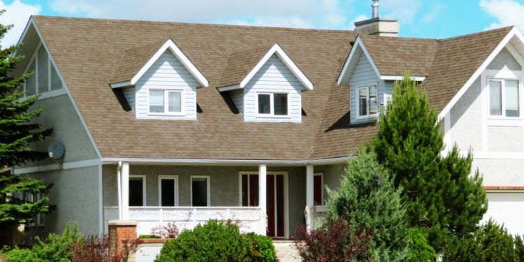 How do you tell if your roof is damaged