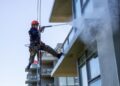 5 Critical Reasons To Have Your Commercial Building Pressure Washed