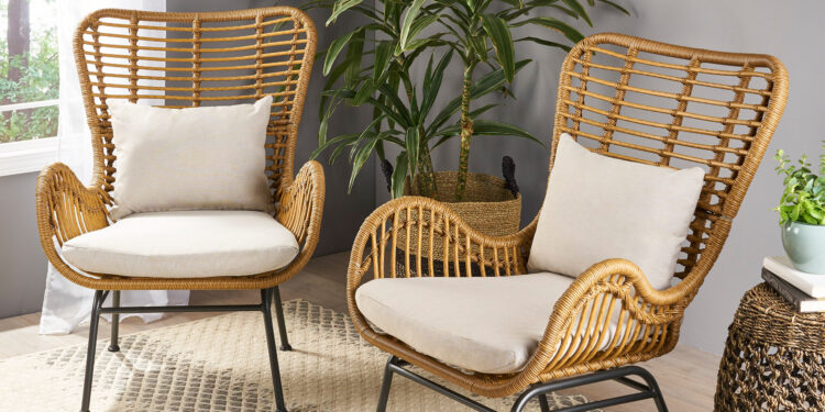 Handy Shares Things to Consider Before You Buy Wicker Chairs