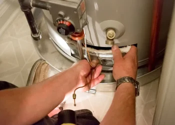 How Chicago Winters Affect Your Water Heater’s Lifespan