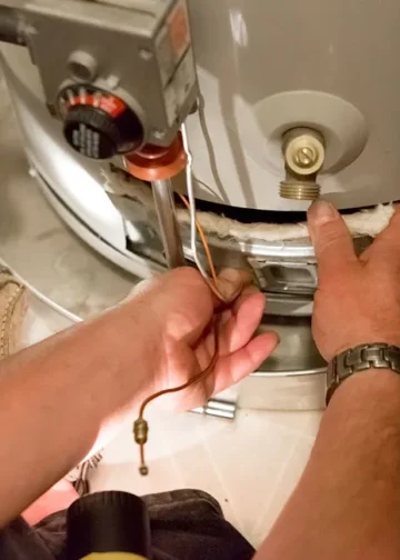 How Chicago Winters Affect Your Water Heater’s Lifespan